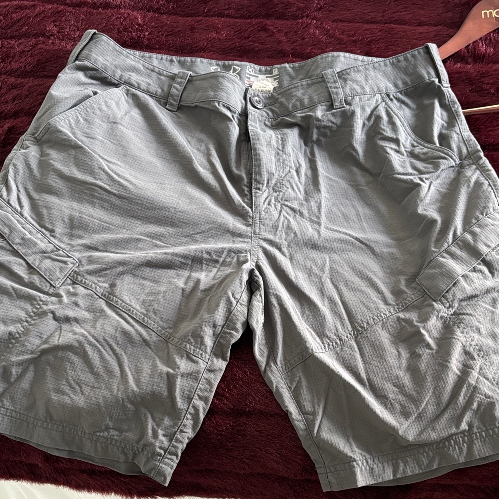 Under Armour Men's Charcoal Cargo Shorts
